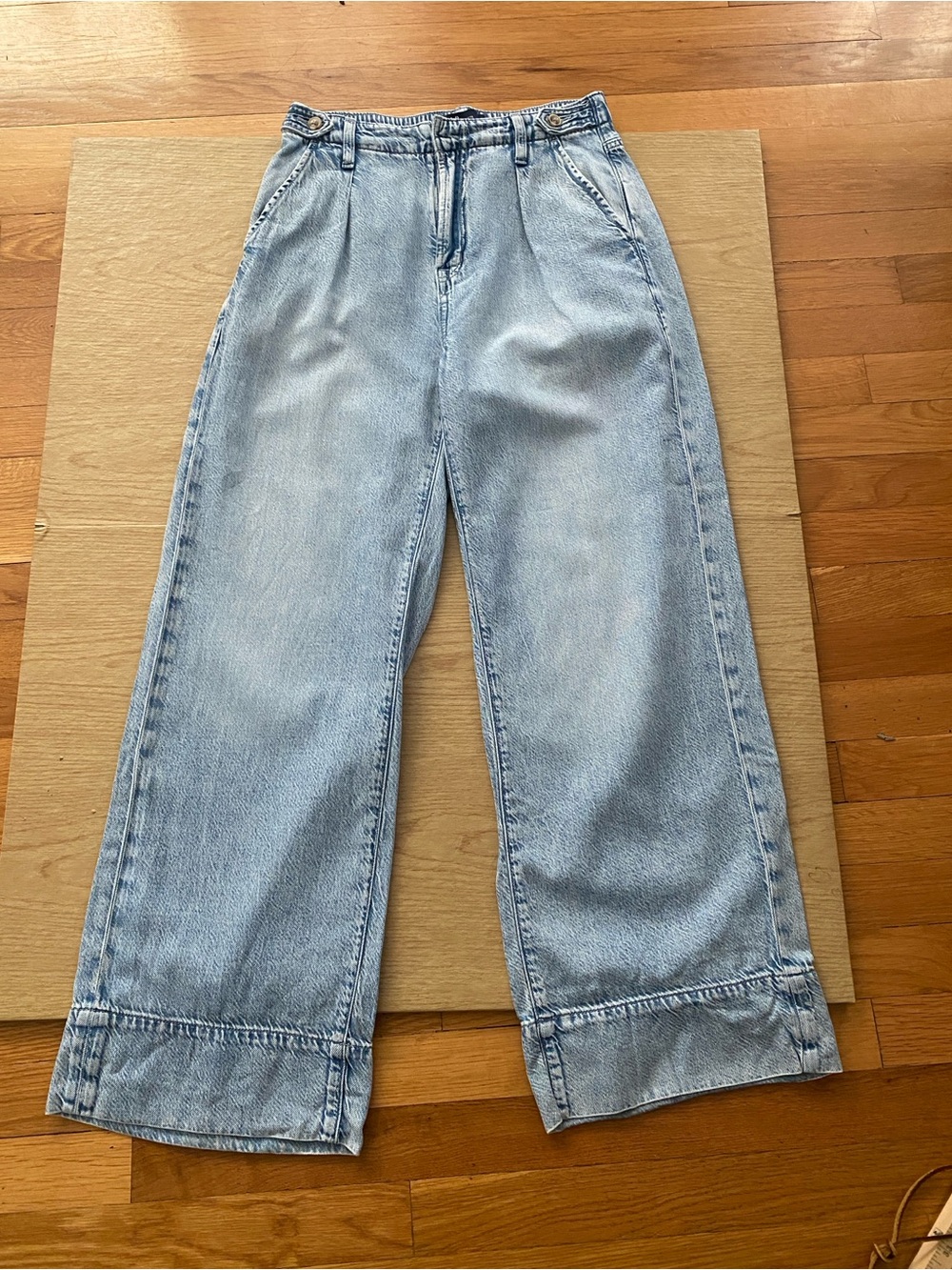 Gap Light Wash Blue High Rise Wide Leg Jeans Extra Light Weight